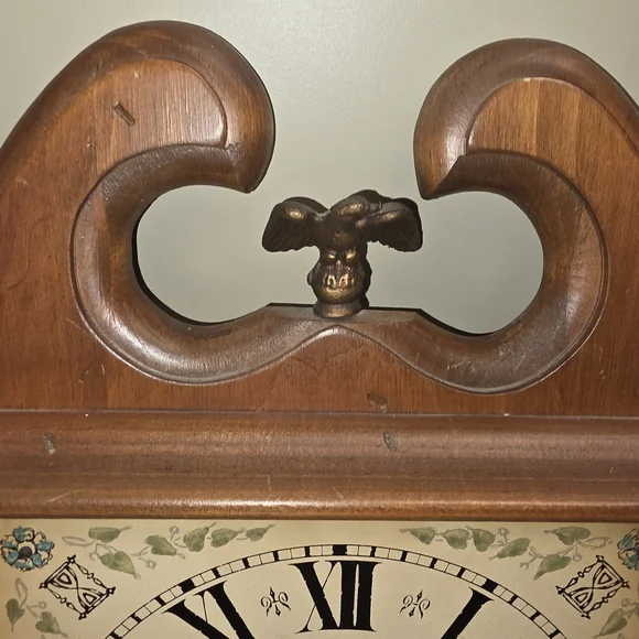 Vintage New England Wooden Floral Wall Clock - Picture 2 of 6